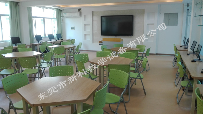 <a href='http://www.tjqijun.com' target='1' style='font-size:14px; font-weight:bold; color:#0080ff;'>创客实验室</a>